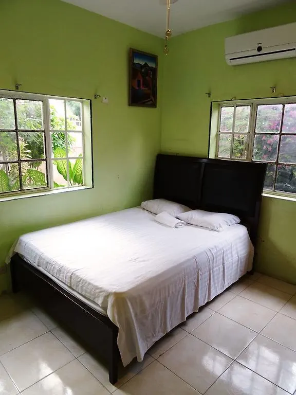 Auberge De La Cigogne Port-au-Prince Haiti