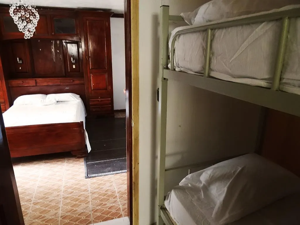 Auberge De La Cigogne Port-au-Prince 2*,  Haiti