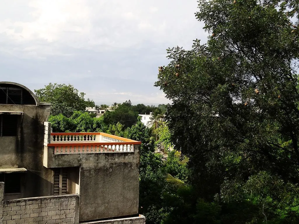 Auberge De La Cigogne Port-au-Prince 2*,