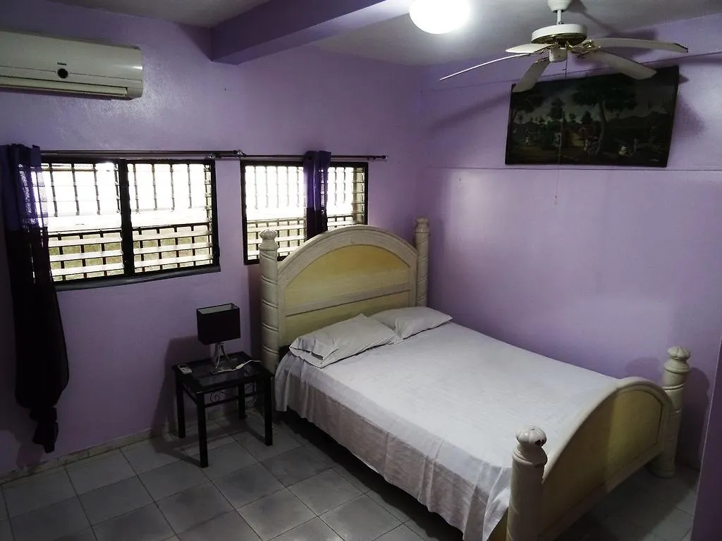 Guest house Auberge De La Cigogne Port-au-Prince