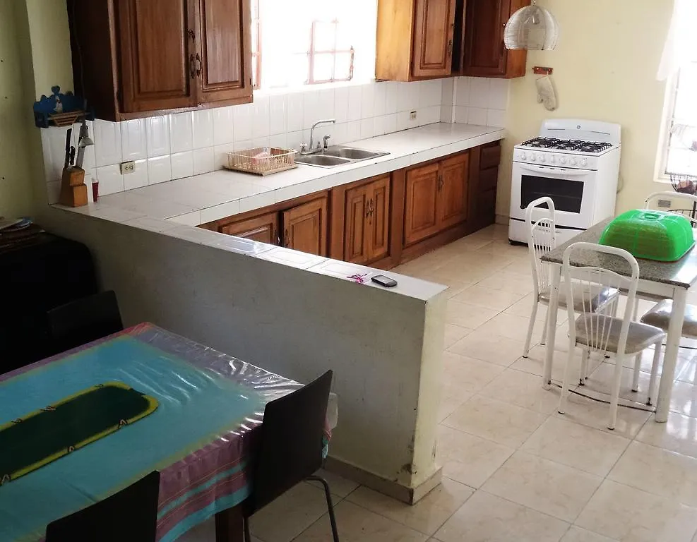Guest house Auberge De La Cigogne Port-au-Prince