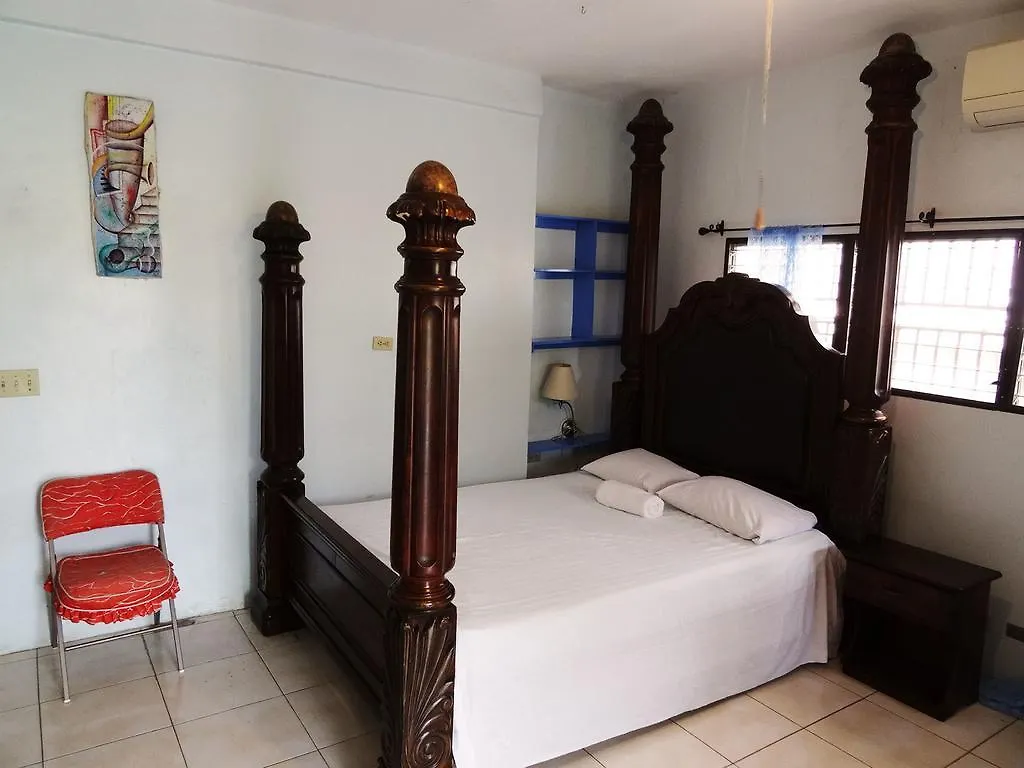 Auberge De La Cigogne Port-au-Prince