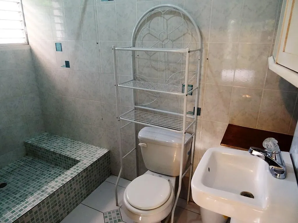 Guest house Auberge De La Cigogne Port-au-Prince